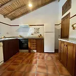 Casa de Campo La Alberguería Complejo Rural Cañamero