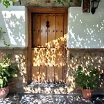 La Albergueria Complejo Rural 乡村民宿 *