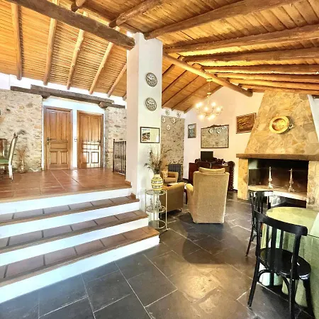 Country house La Albergueria Complejo Rural Canamero