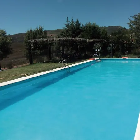 Kır Evi La Albergueria Complejo Rural Cañamero