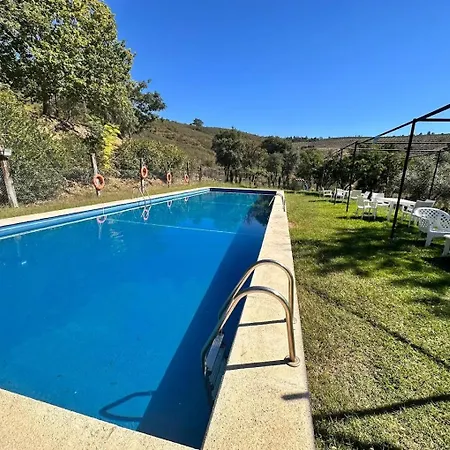 Kır Evi La Albergueria Complejo Rural Cañamero