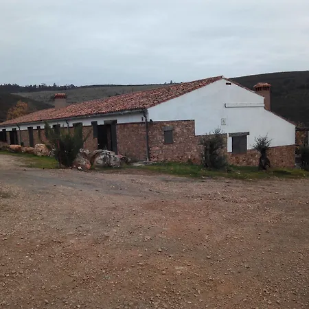 La Albergueria Complejo Rural * Cañamero