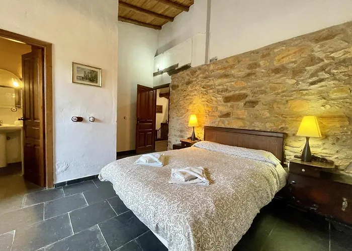 La Albergueria Complejo Rural Country house Canamero